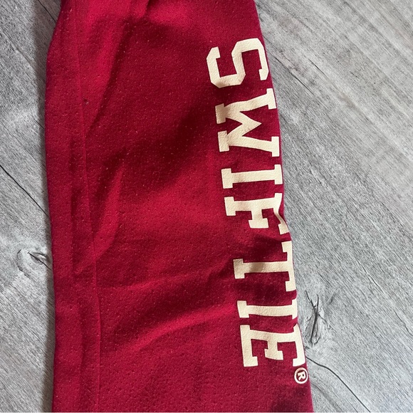 Red era Taylor swift pants - Picture 2 of 4